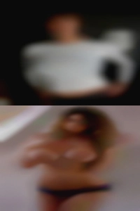 Now playing naked girls as a couple.
